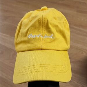 🍓SHEIN Yellow Embroidered Script Baseball Cap